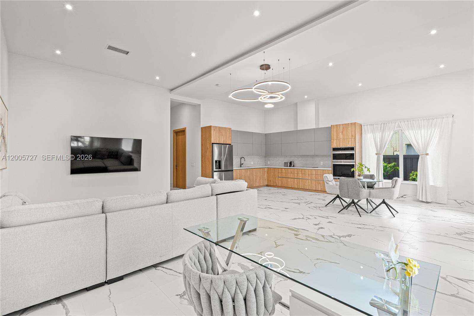 Hallandale Beach | 635 9th St N/A | Picture 17