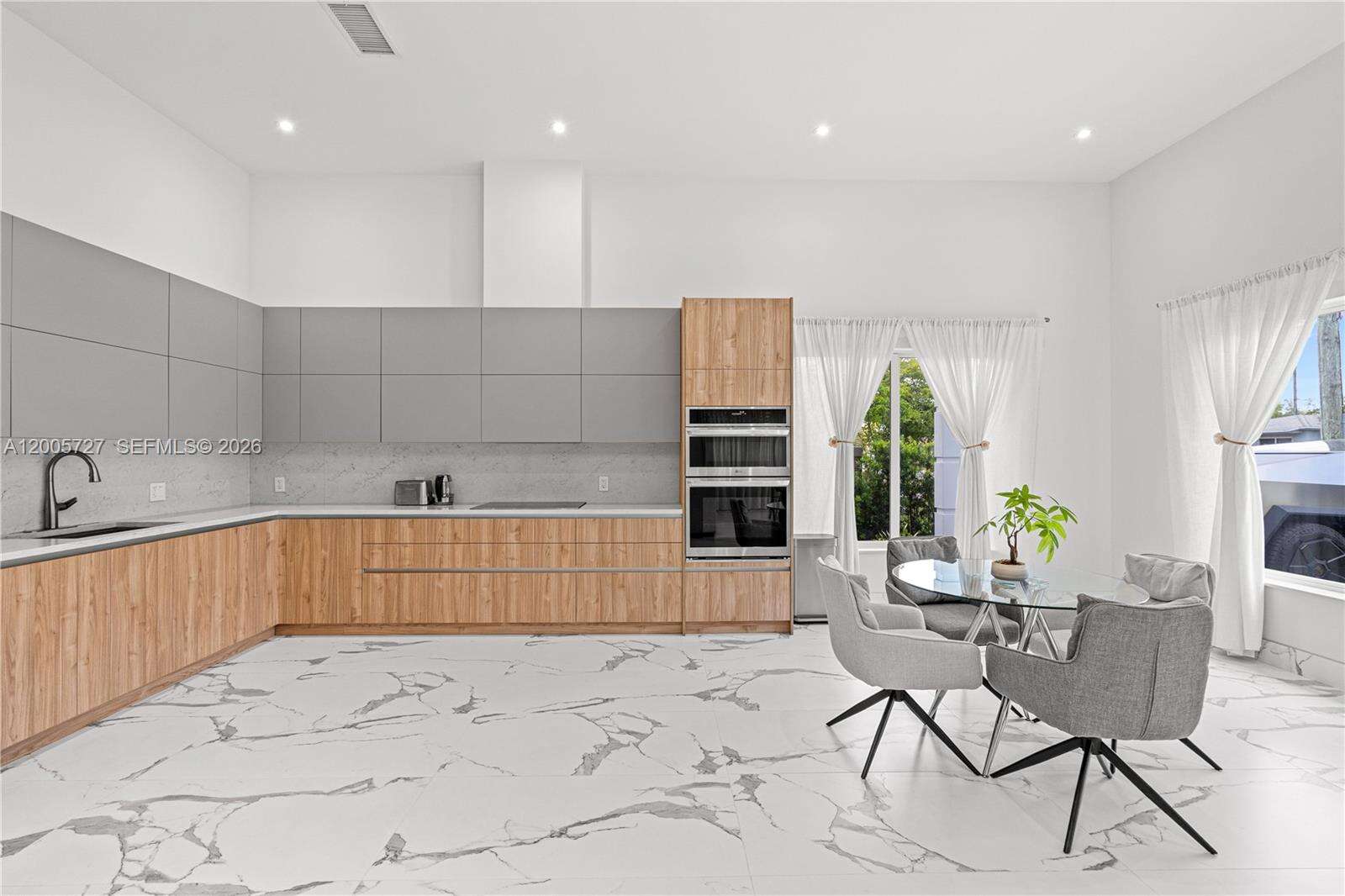 Hallandale Beach | 635 9th St N/A | Picture 24