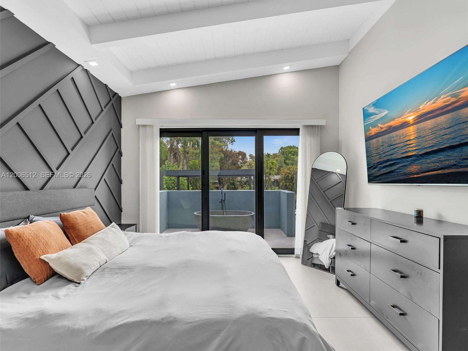 Fort Lauderdale | 2448 Okeechobee Ln N/A | Picture 14