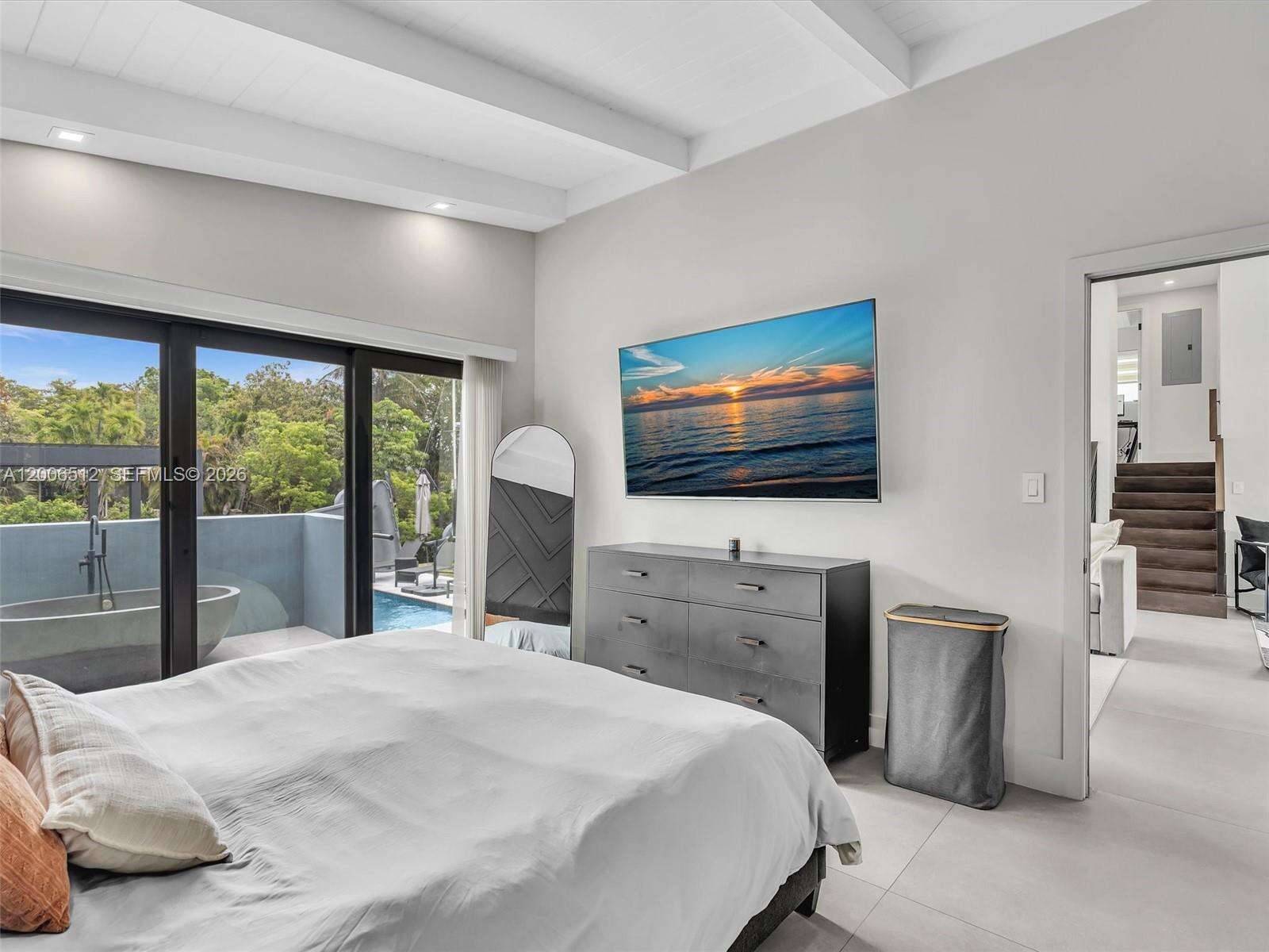 Fort Lauderdale | 2448 Okeechobee Ln N/A | Picture 15