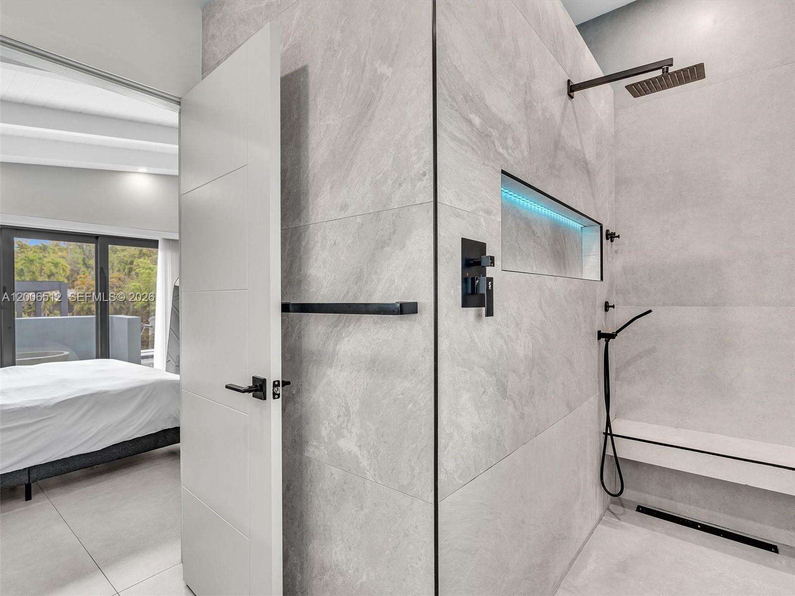 Fort Lauderdale | 2448 Okeechobee Ln N/A | Picture 17