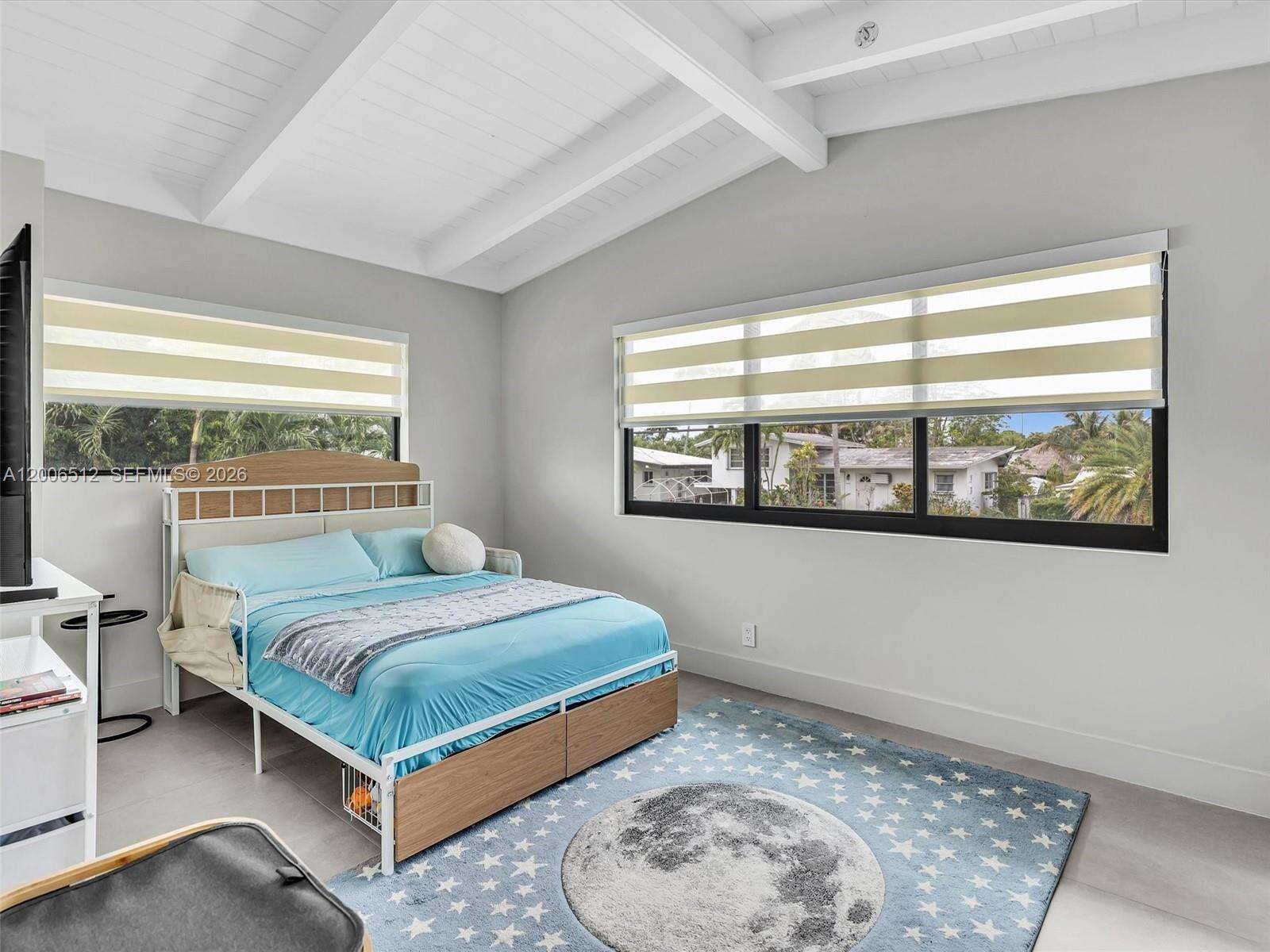 Fort Lauderdale | 2448 Okeechobee Ln N/A | Picture 18