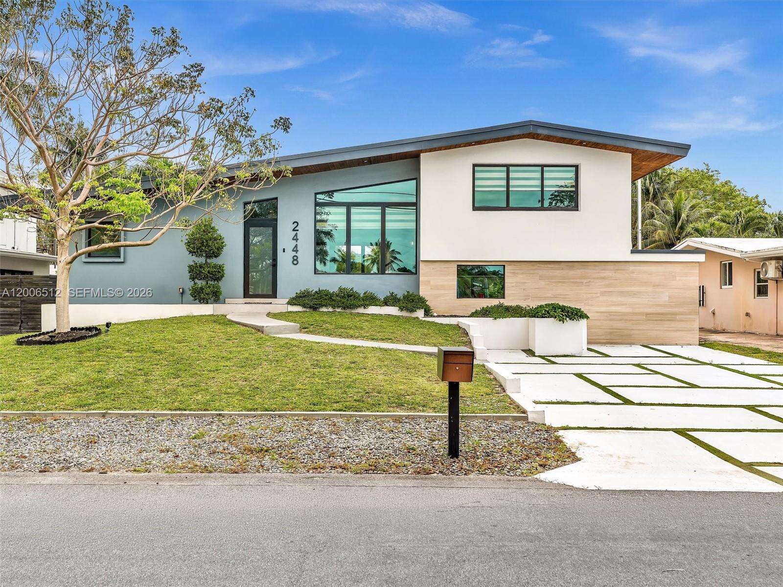 Fort Lauderdale | 2448 Okeechobee Ln N/A | Picture 26