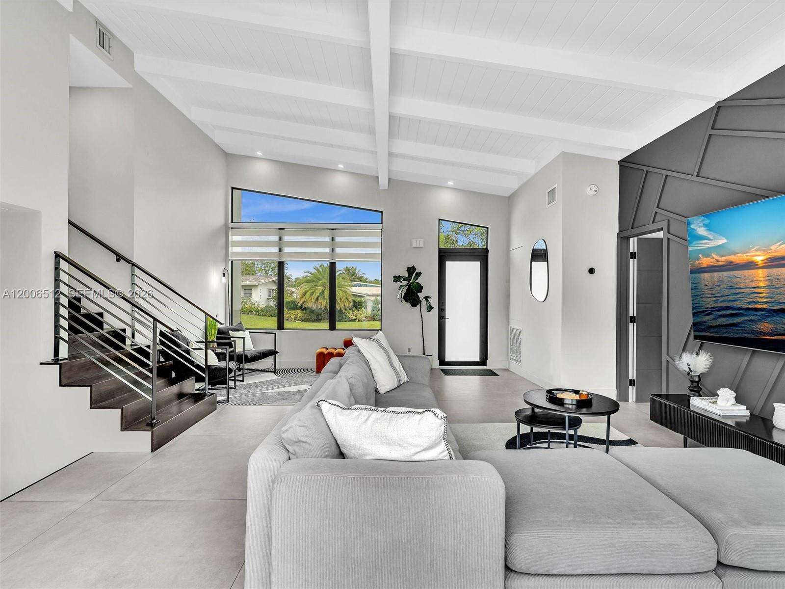 Fort Lauderdale | 2448 Okeechobee Ln N/A | Picture 8