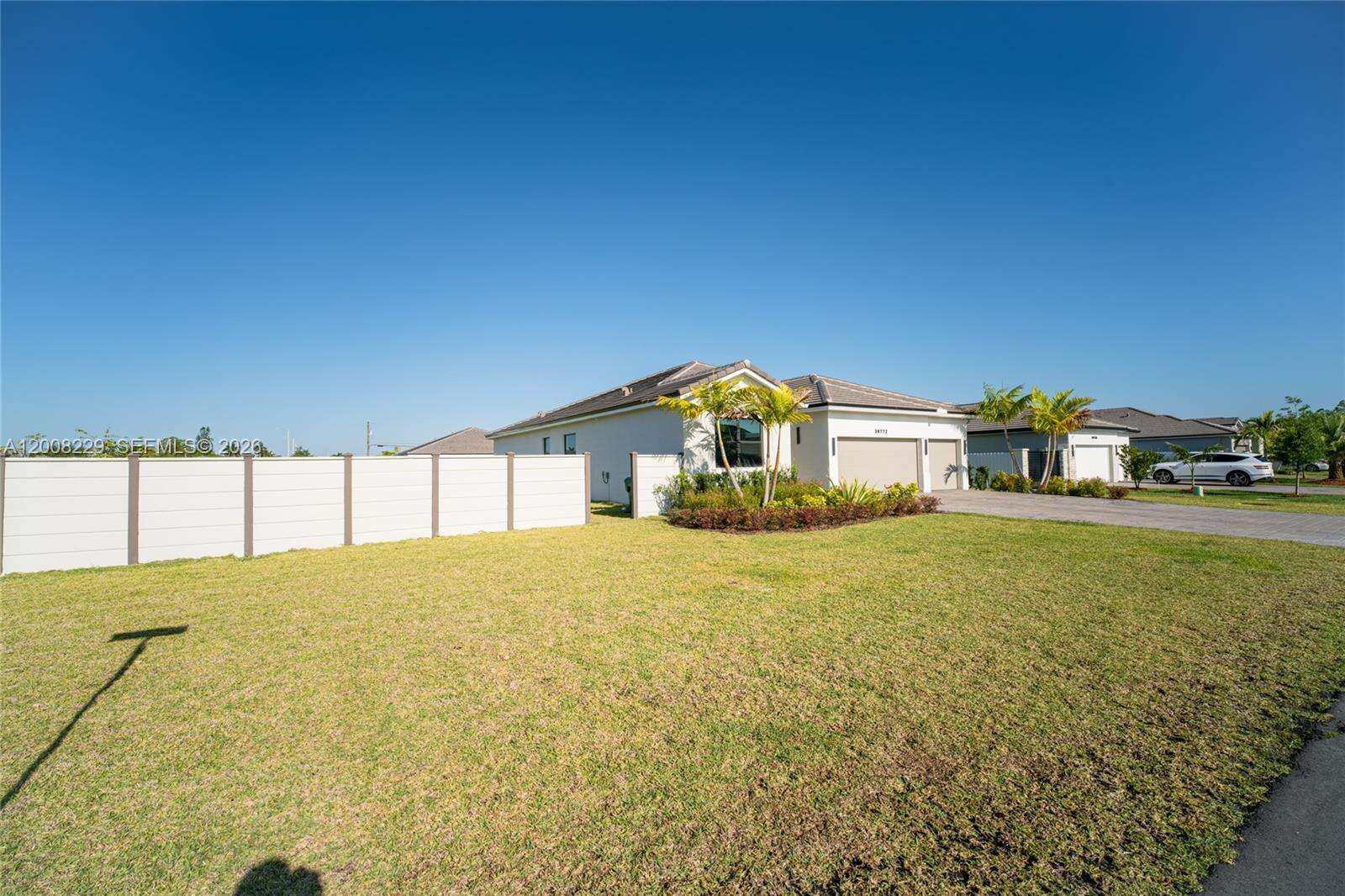 Homestead | 30772 192nd Ct N/A | Picture 1