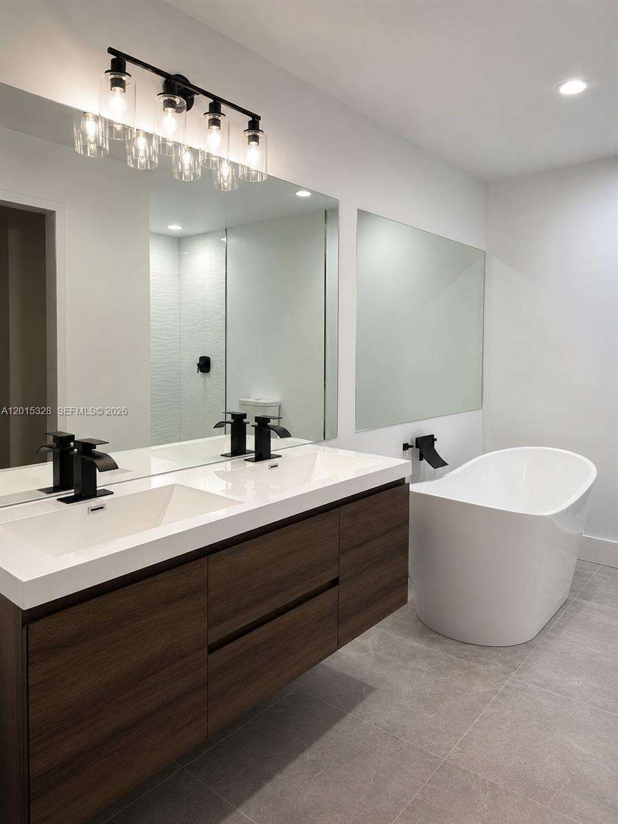 Pembroke Pines | 317 109th Ave N/A | Picture 3