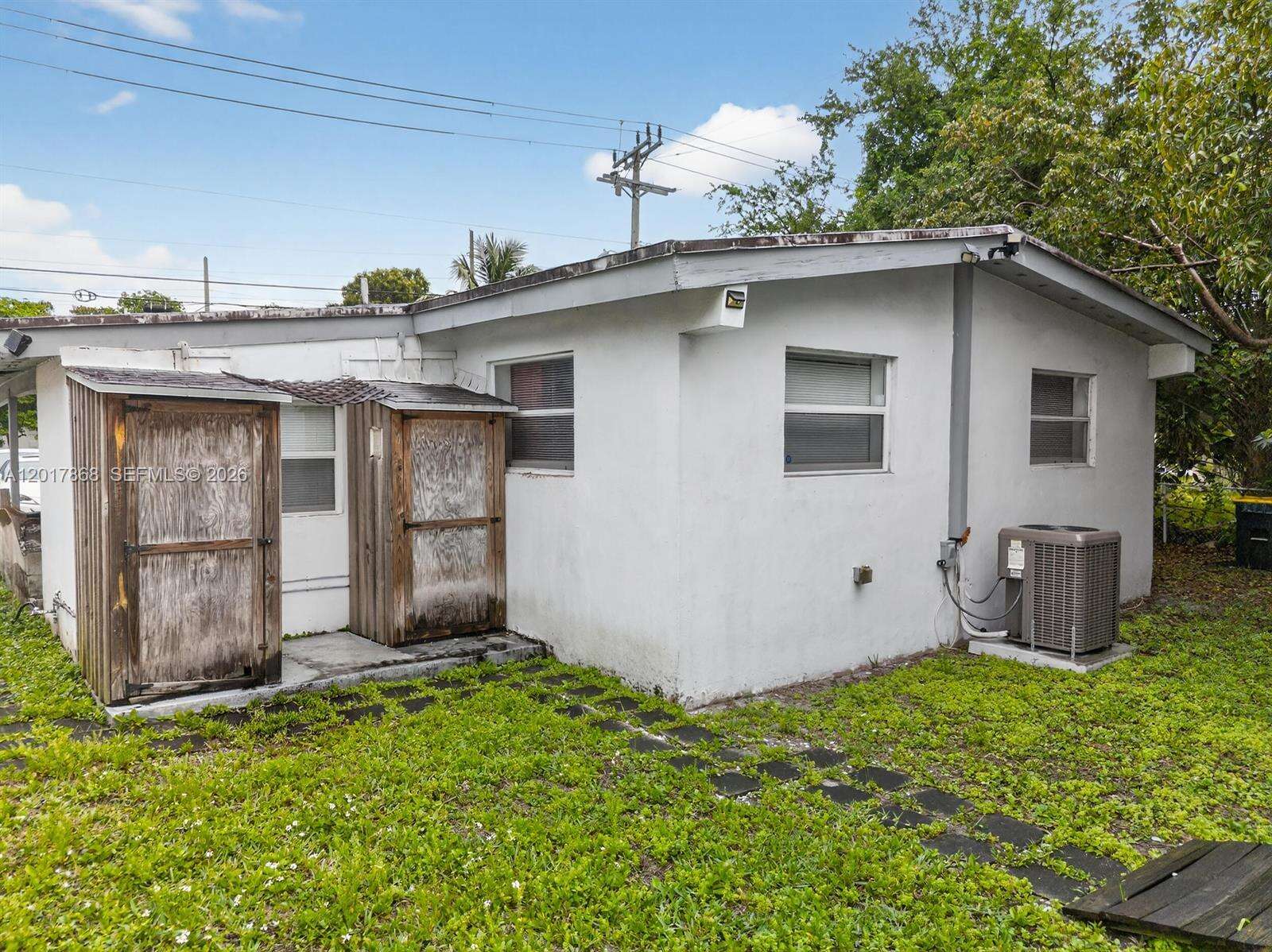 Dania Beach | 726 Phippen Waiters Rd N/A | Picture 15