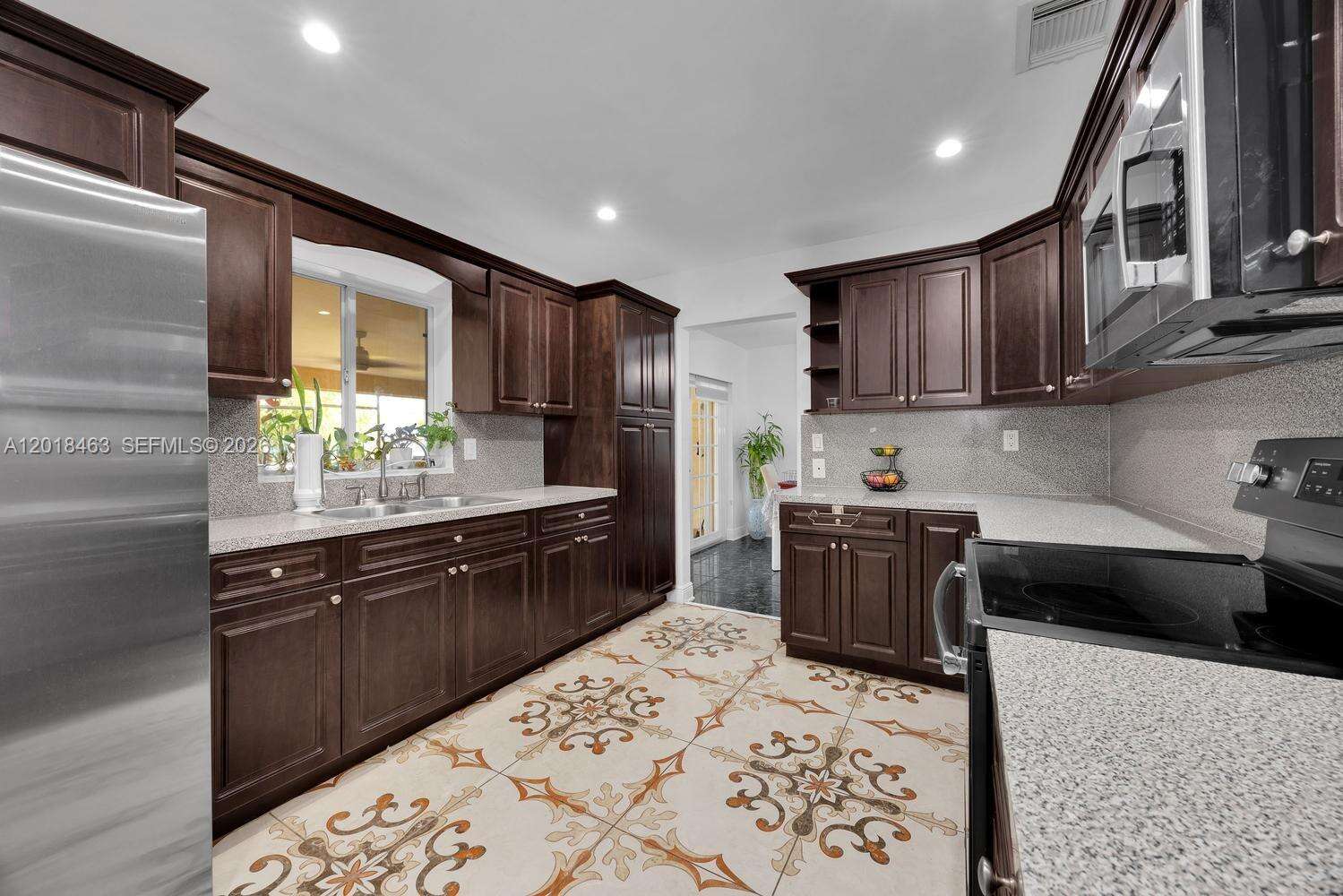 Miami | 15725 102nd Pl N/A | Picture 13