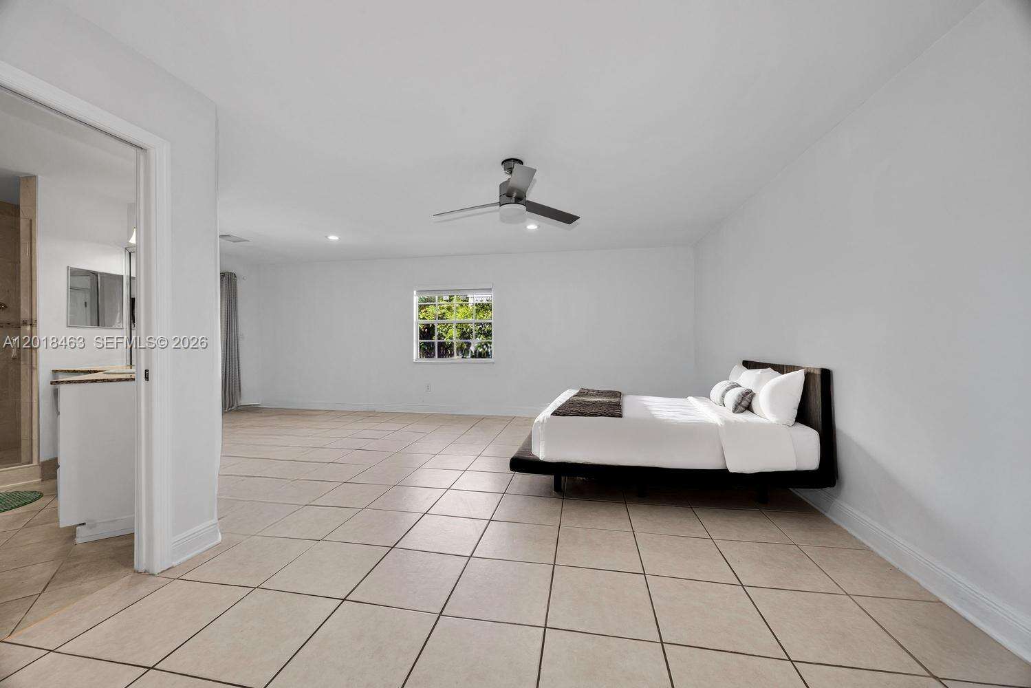 Miami | 15725 102nd Pl N/A | Picture 15