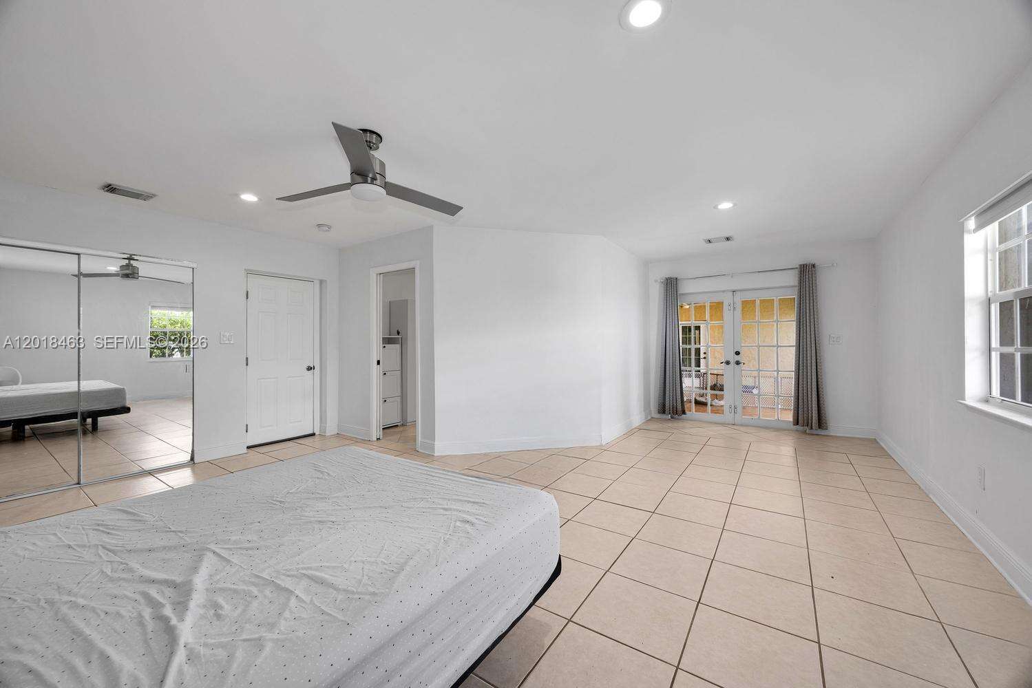 Miami | 15725 102nd Pl N/A | Picture 17