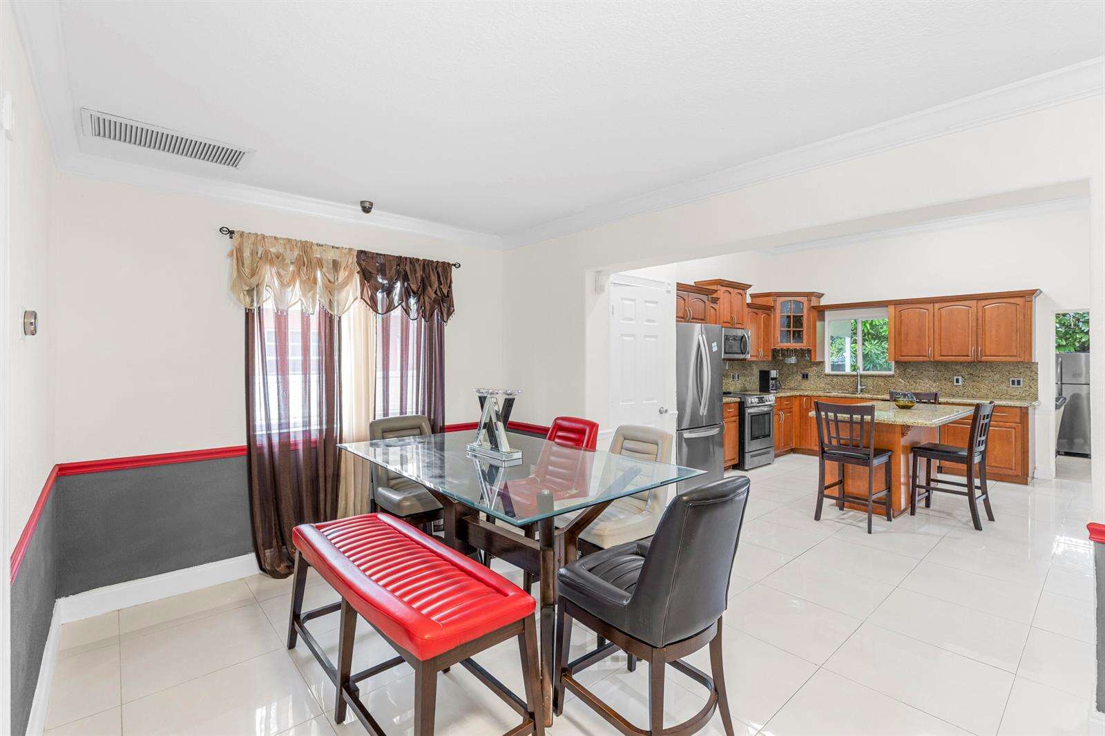 Hollywood | 321 72nd N/A | Picture 4