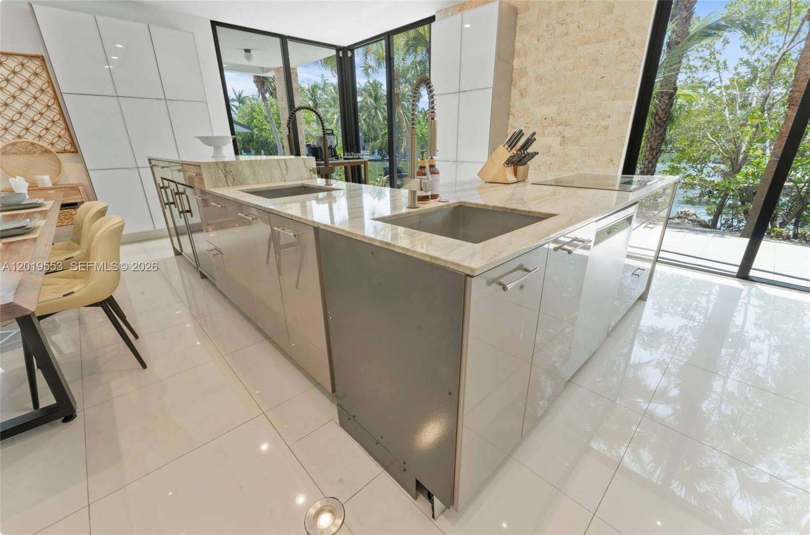 Miami | 994-990 78th N/A | Picture 11