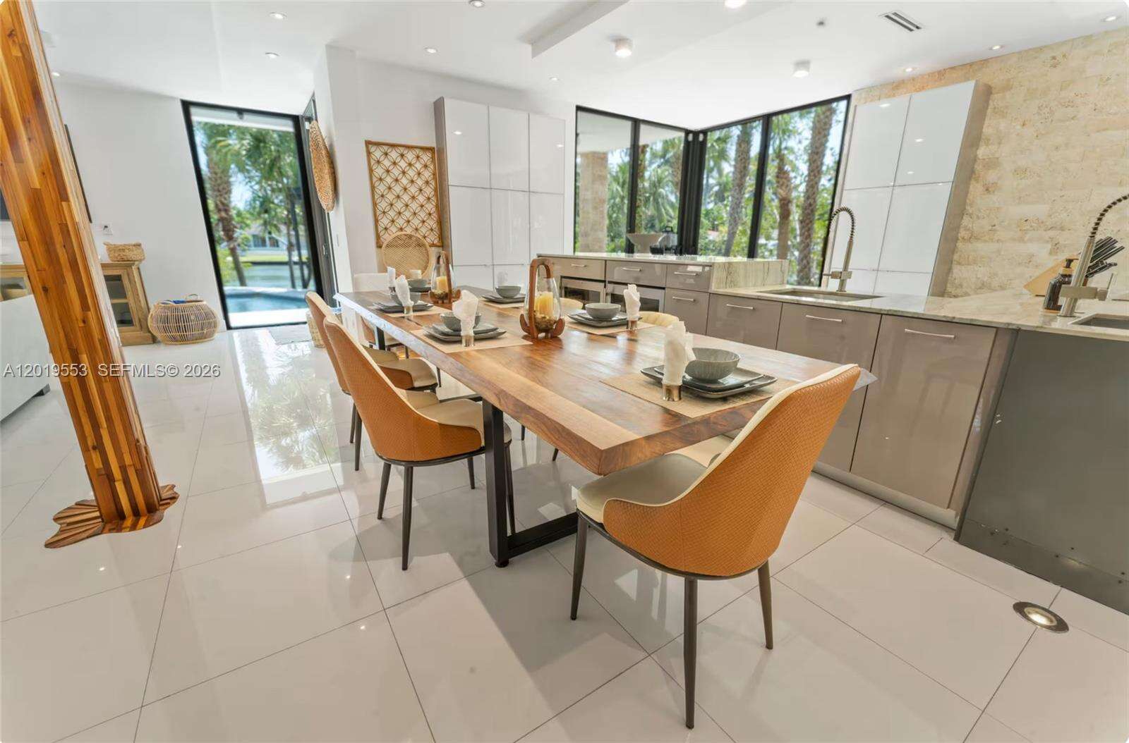 Miami | 994-990 78th N/A | Picture 13