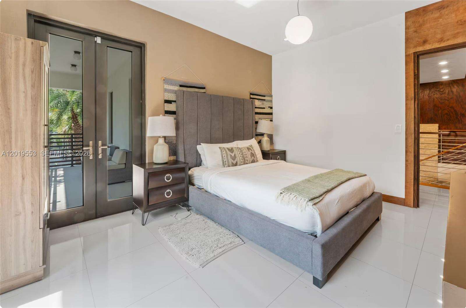Miami | 994-990 78th N/A | Picture 38