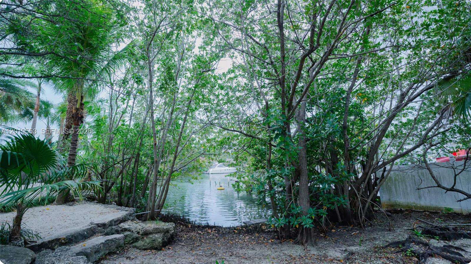 Miami | 994-990 78th N/A | Picture 56