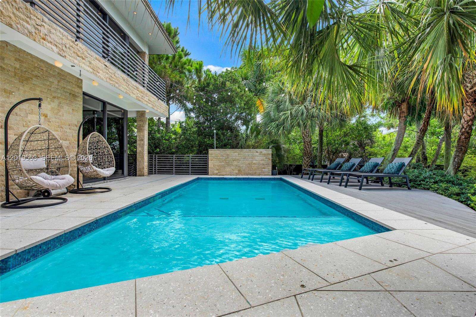 Miami | 994-990 78th N/A | Picture 60