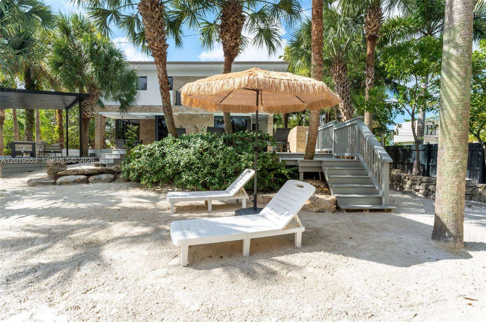 Miami | 994-990 78th N/A | Picture 63