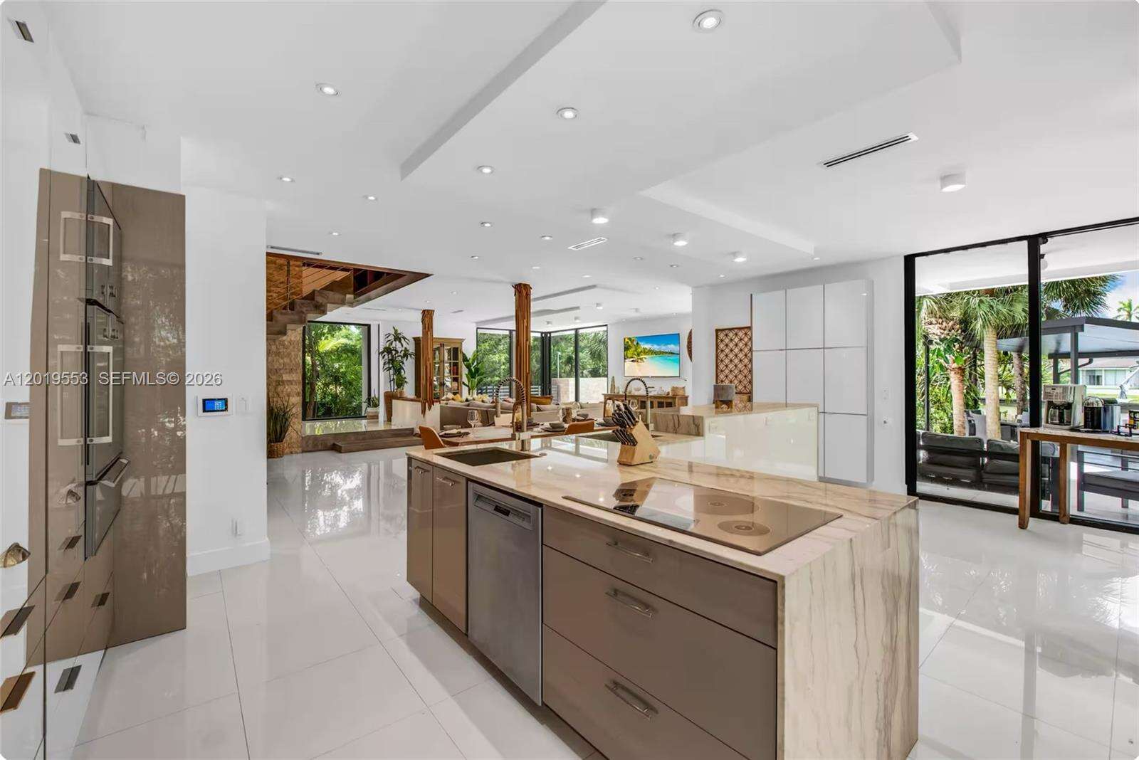 Miami | 994-990 78th N/A | Picture 8