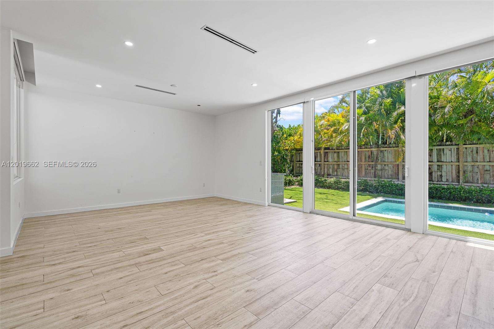 Miami | 1816 23rd St N/A | Picture 16