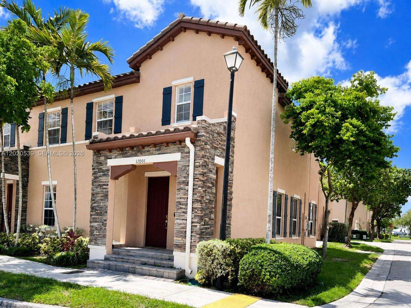 Miami | 17001 96th St N/A | Picture 1