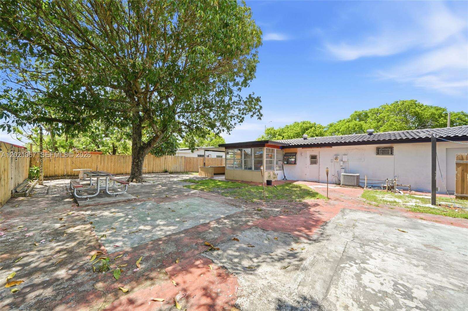Miami Gardens | 4970 199th St N/A | Picture 18