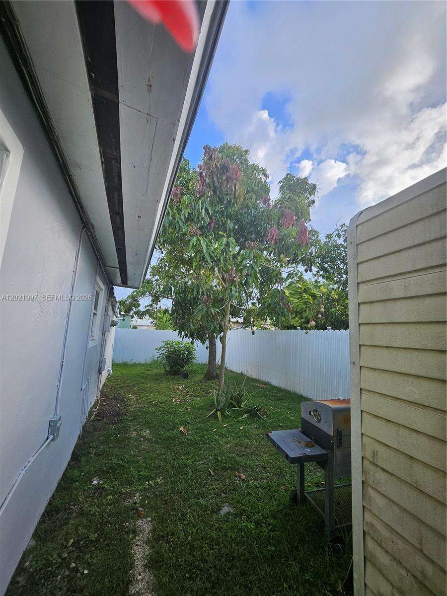 Florida City | 528 10th St N/A | Picture 12