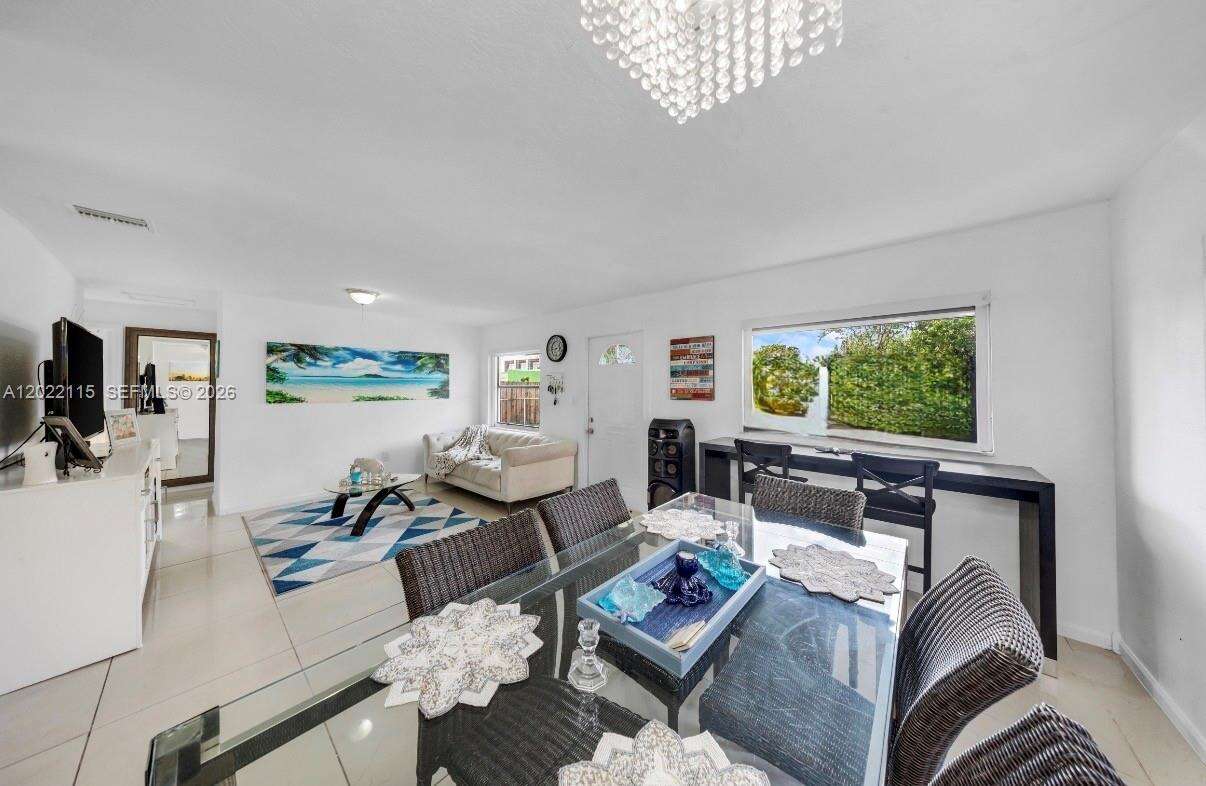 Hollywood | 2411 Fletcher St N/A | Picture 12