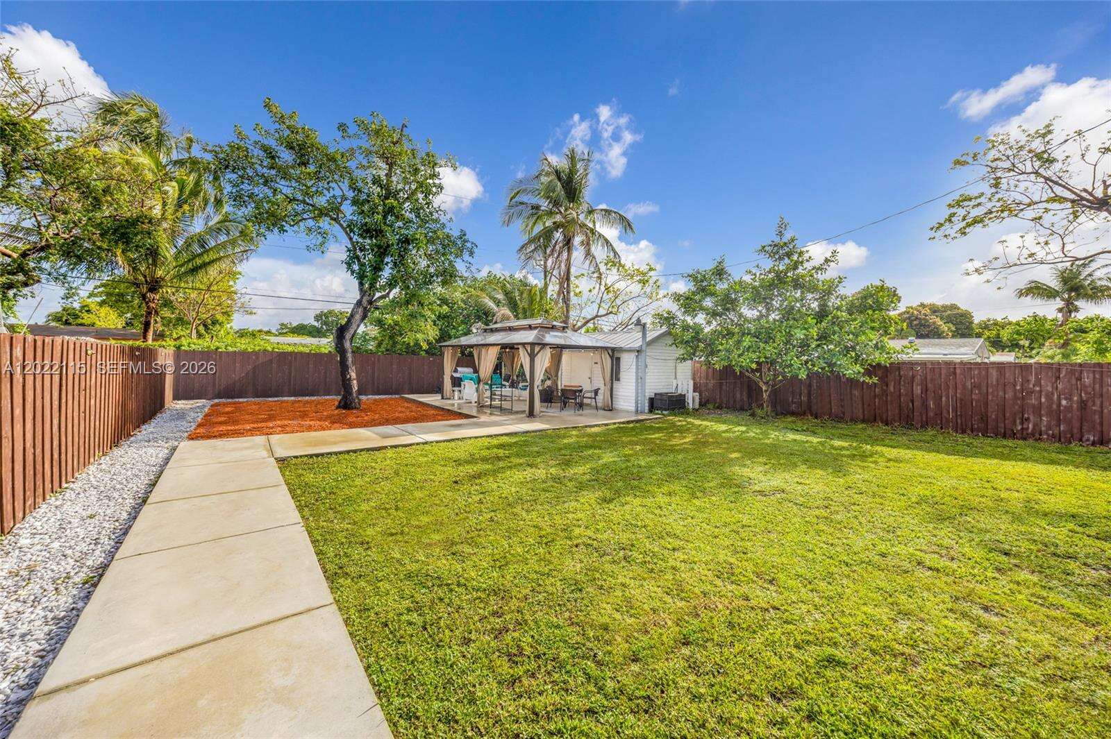 Hollywood | 2411 Fletcher St N/A | Picture 24