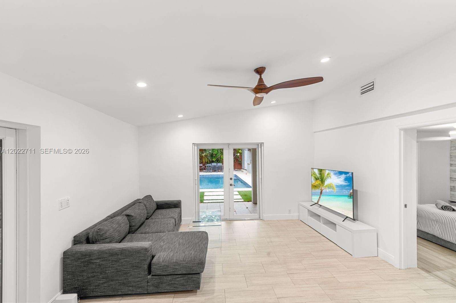 Miami | 443 71st St N/A | Picture 10