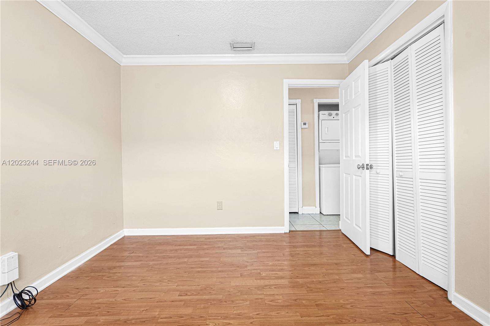 Miami | 2400 103rd Ct N/A | Picture 14