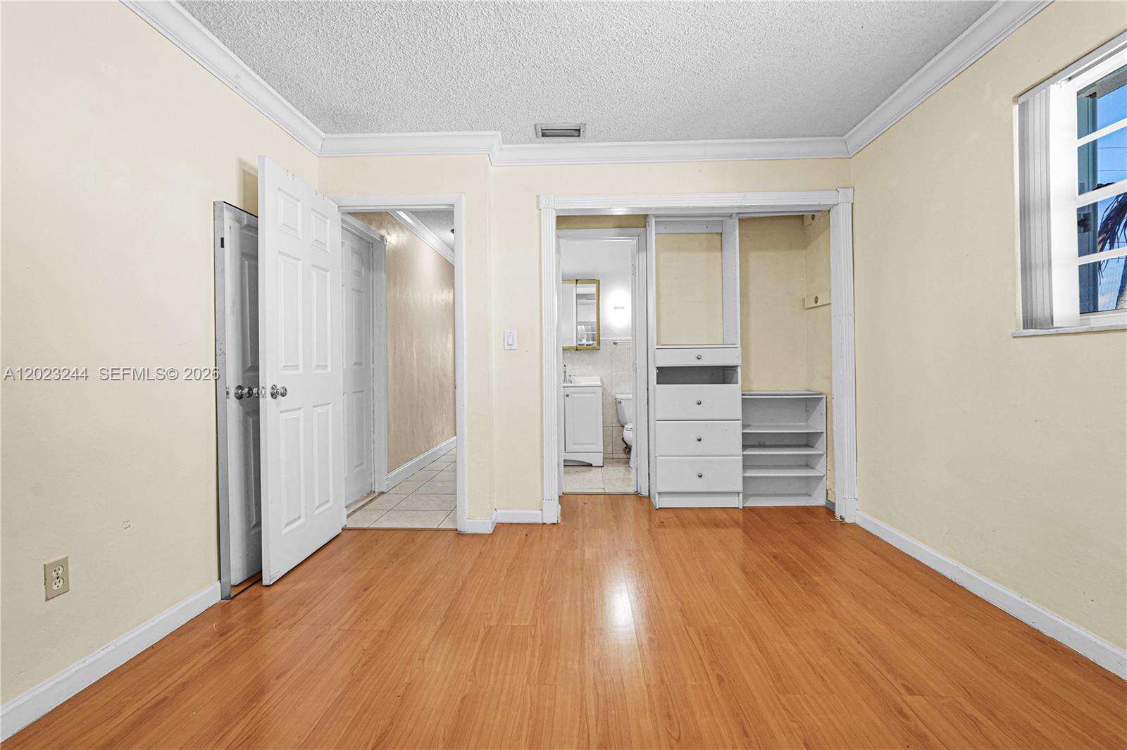 Miami | 2400 103rd Ct N/A | Picture 18