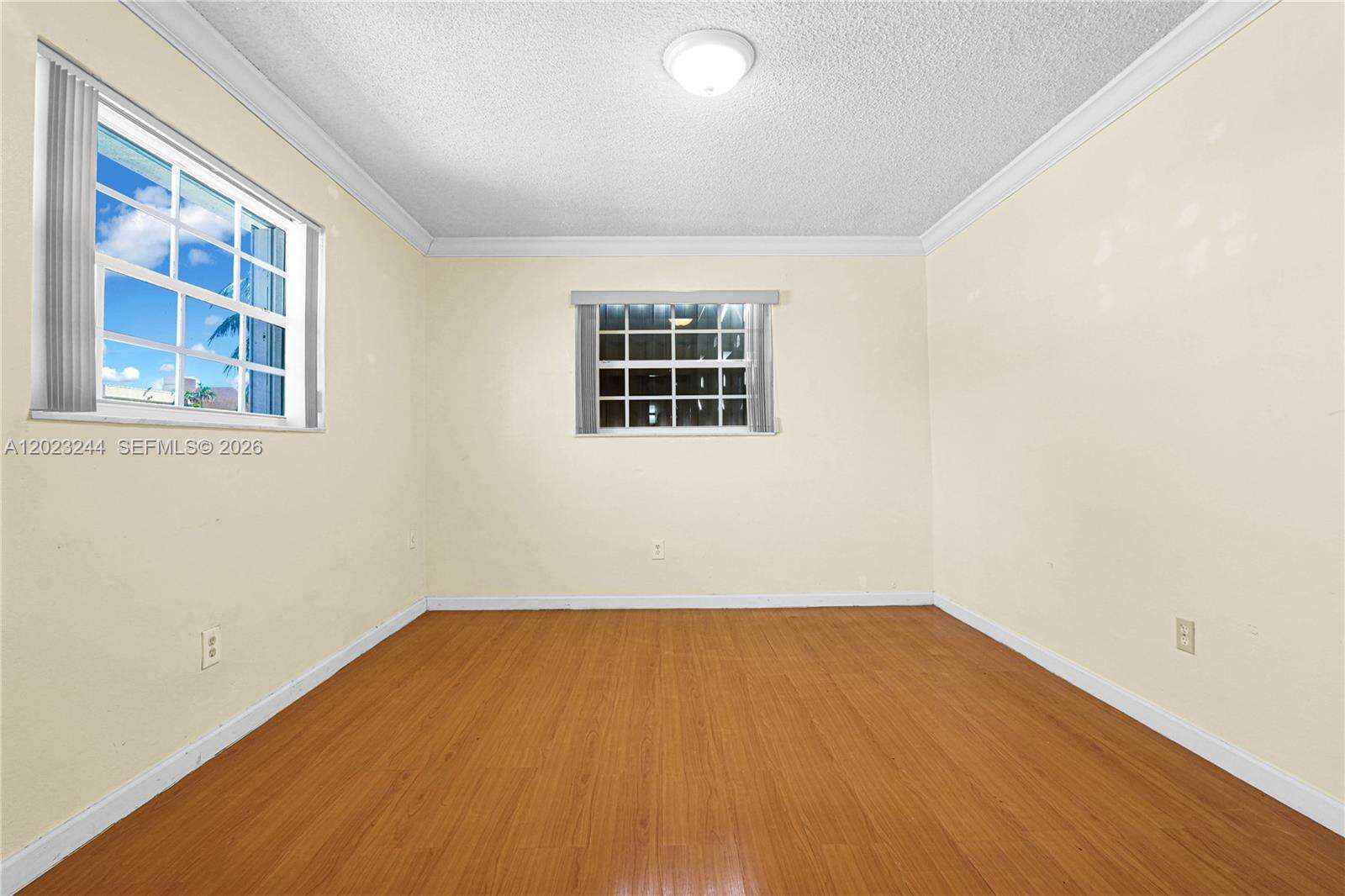 Miami | 2400 103rd Ct N/A | Picture 19