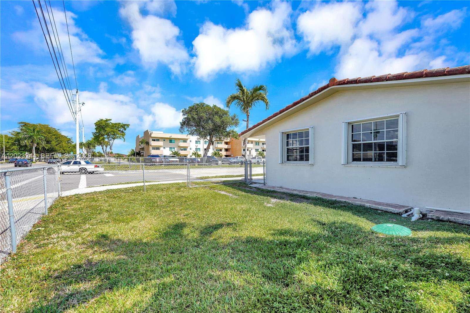 Miami | 2400 103rd Ct N/A | Picture 20