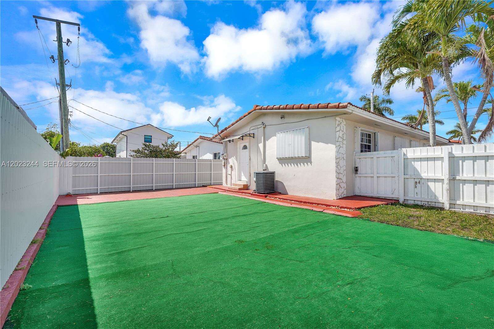 Miami | 2400 103rd Ct N/A | Picture 21