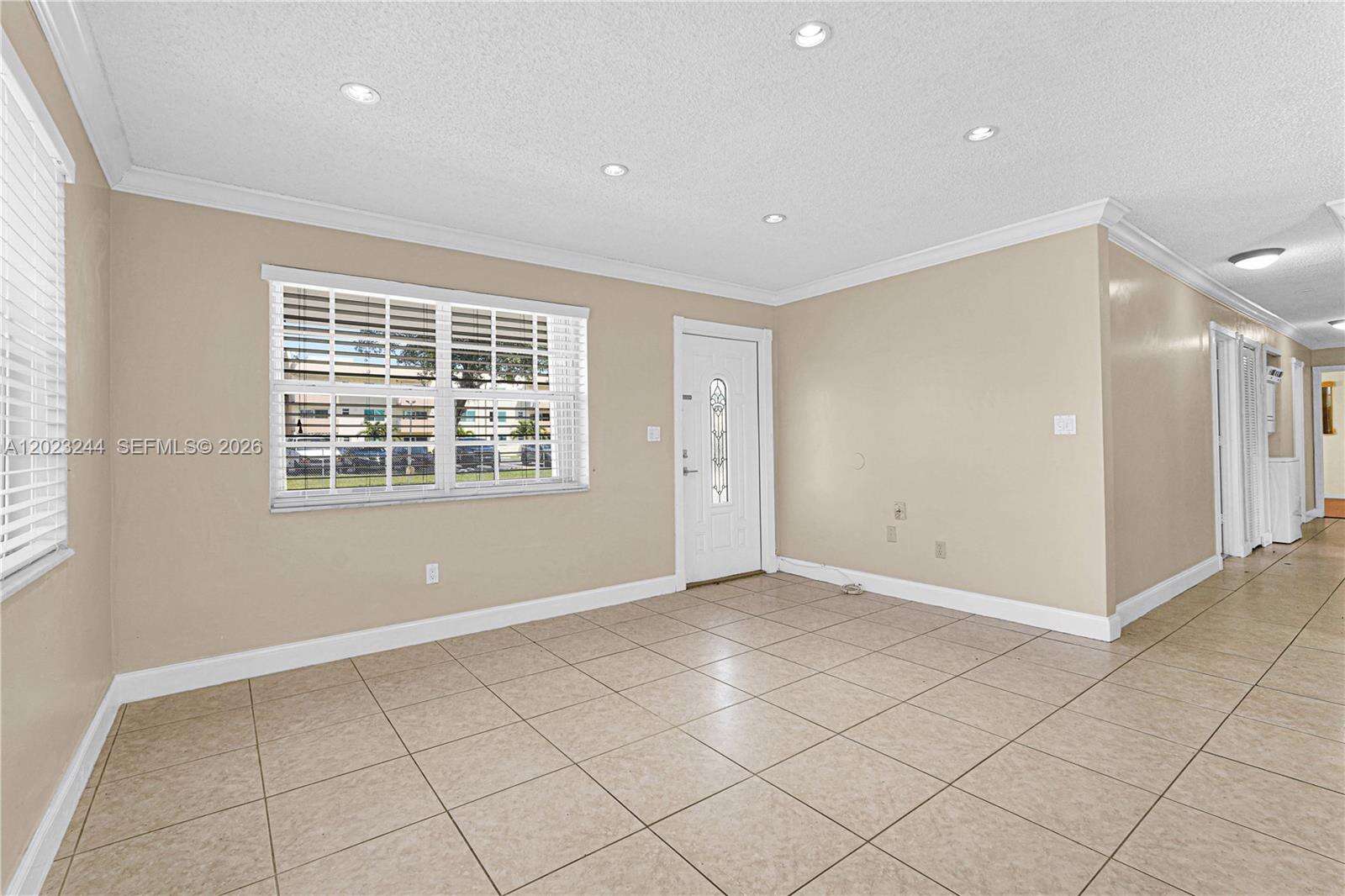 Miami | 2400 103rd Ct N/A | Picture 10
