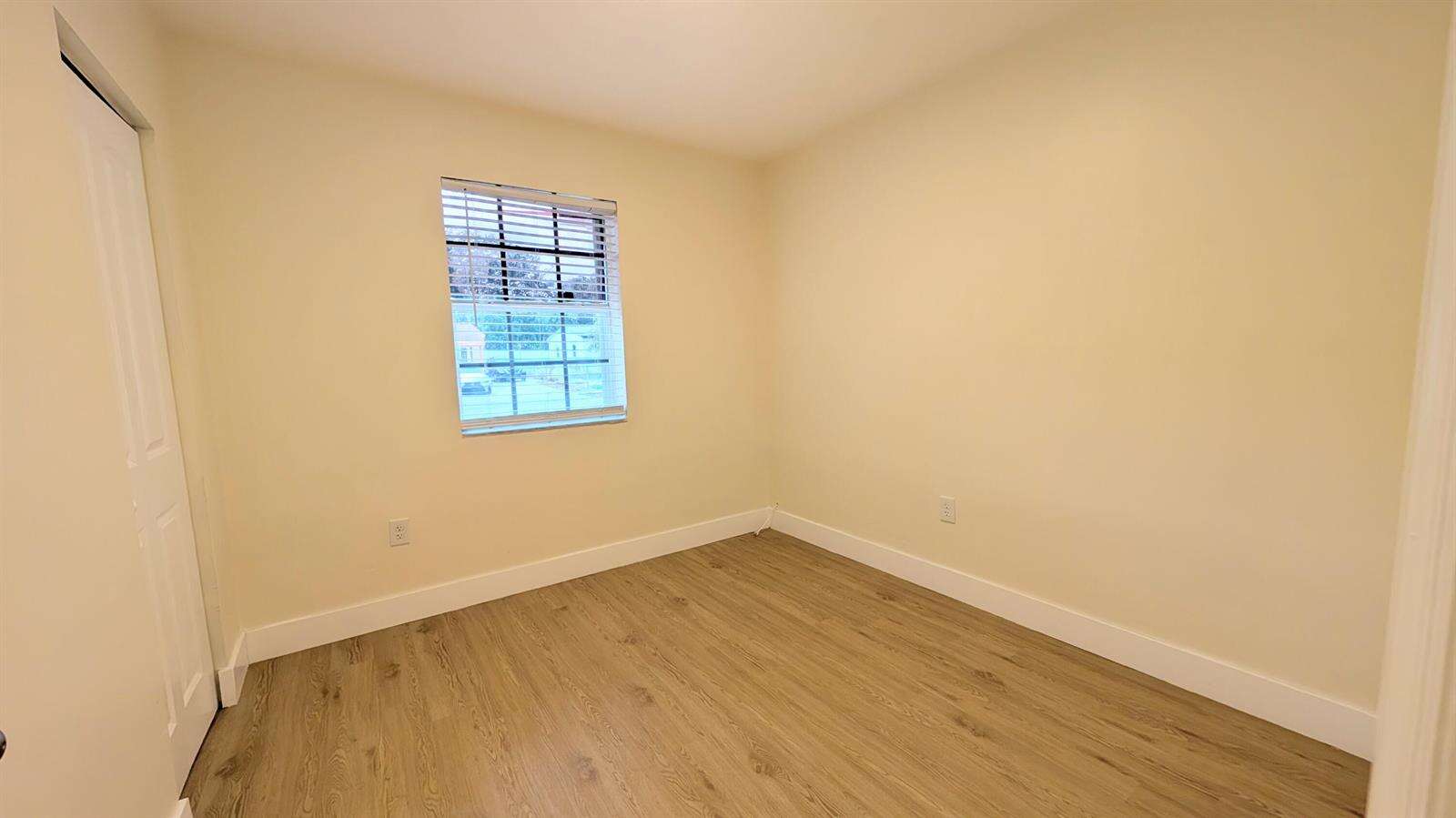 Hollywood | 541 68th N/A | Picture 11