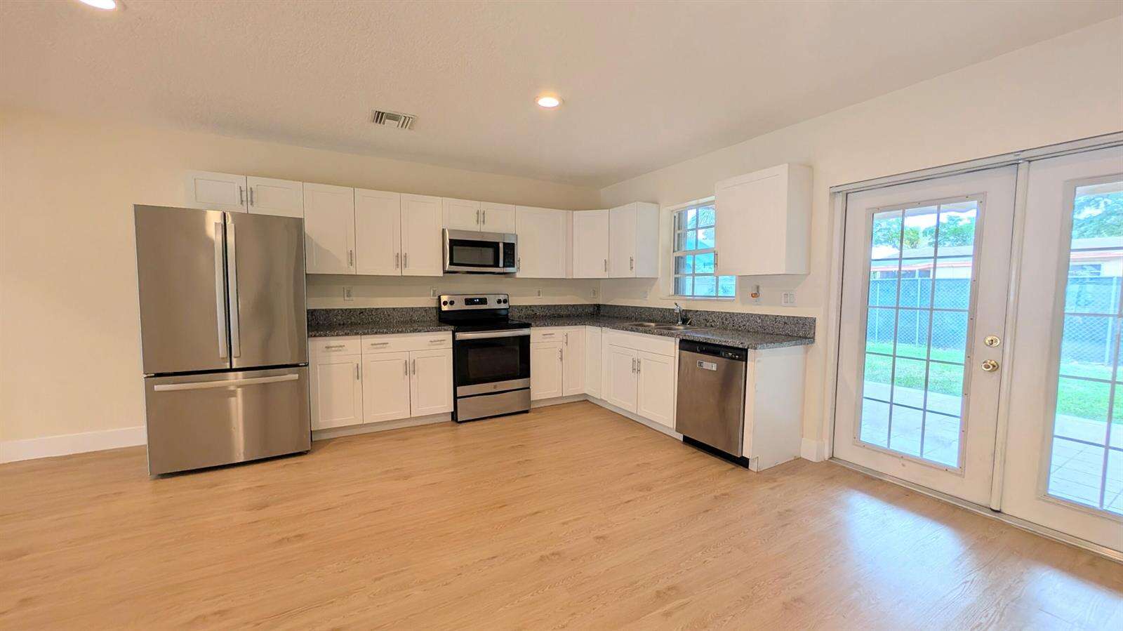 Hollywood | 541 68th N/A | Picture 5