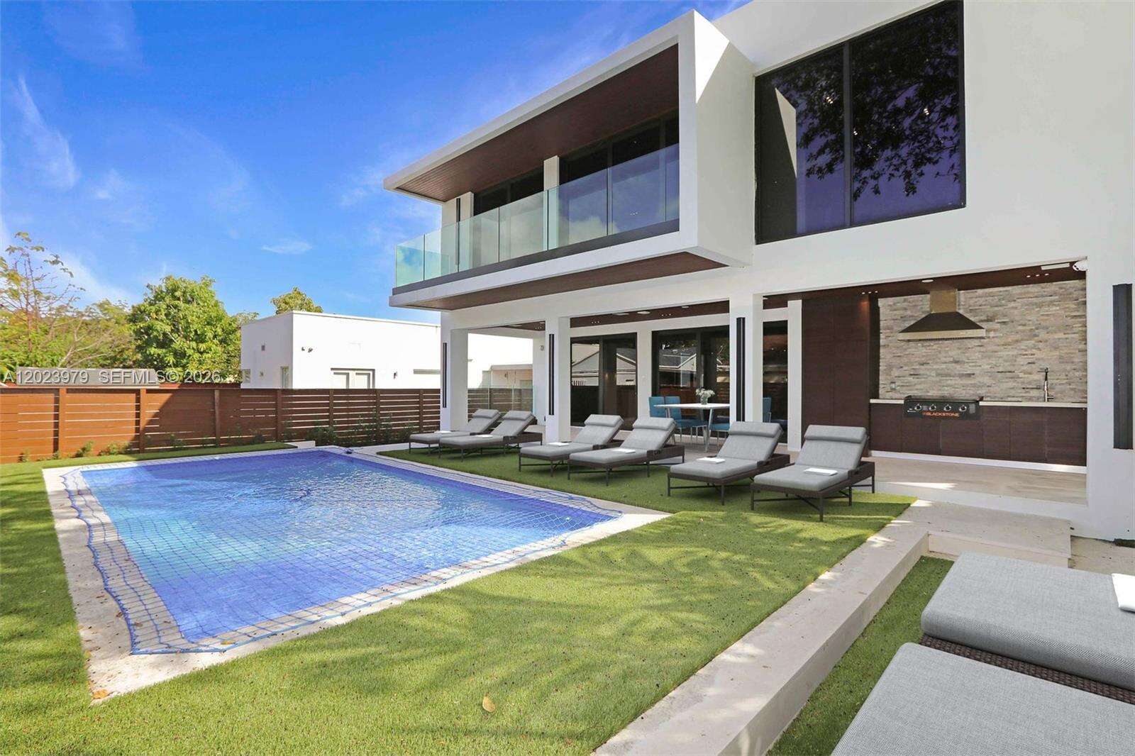 Miami | 330 19th Rd N/A | Picture 1