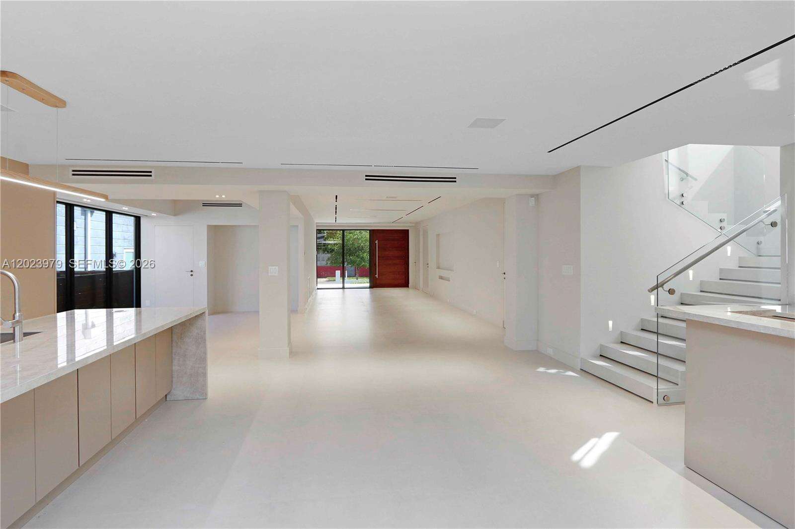 Miami | 330 19th Rd N/A | Picture 15