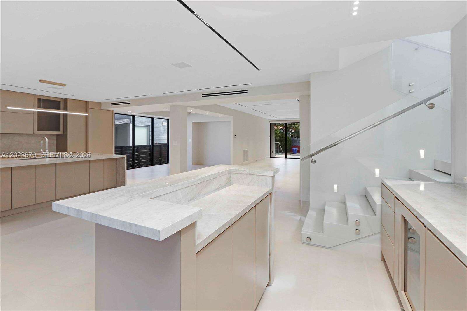 Miami | 330 19th Rd N/A | Picture 17