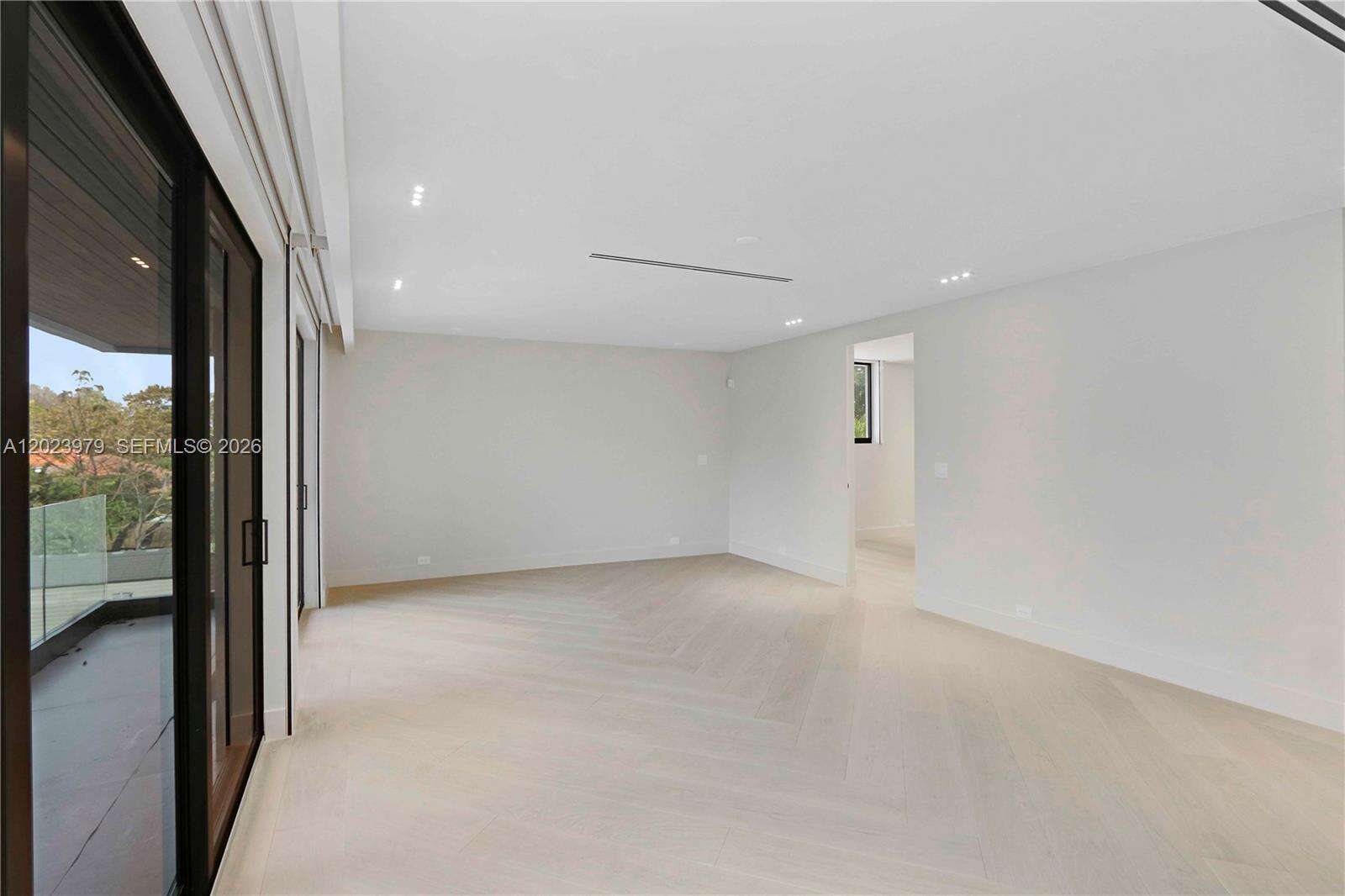 Miami | 330 19th Rd N/A | Picture 21