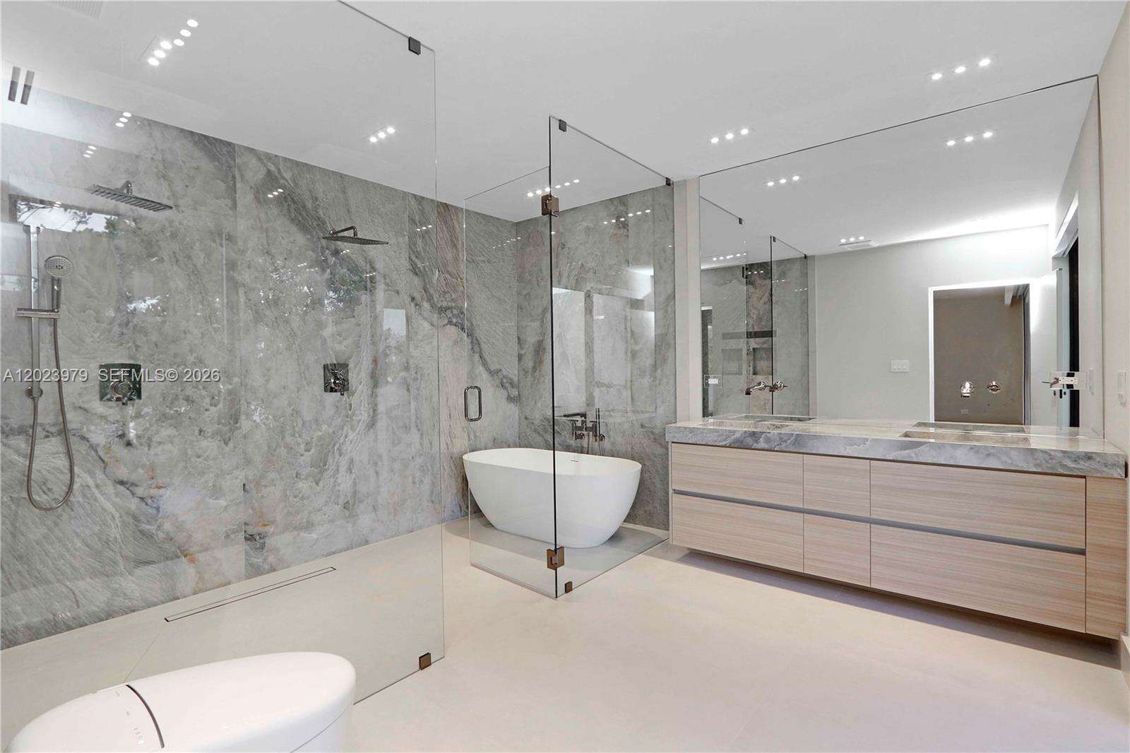 Miami | 330 19th Rd N/A | Picture 22