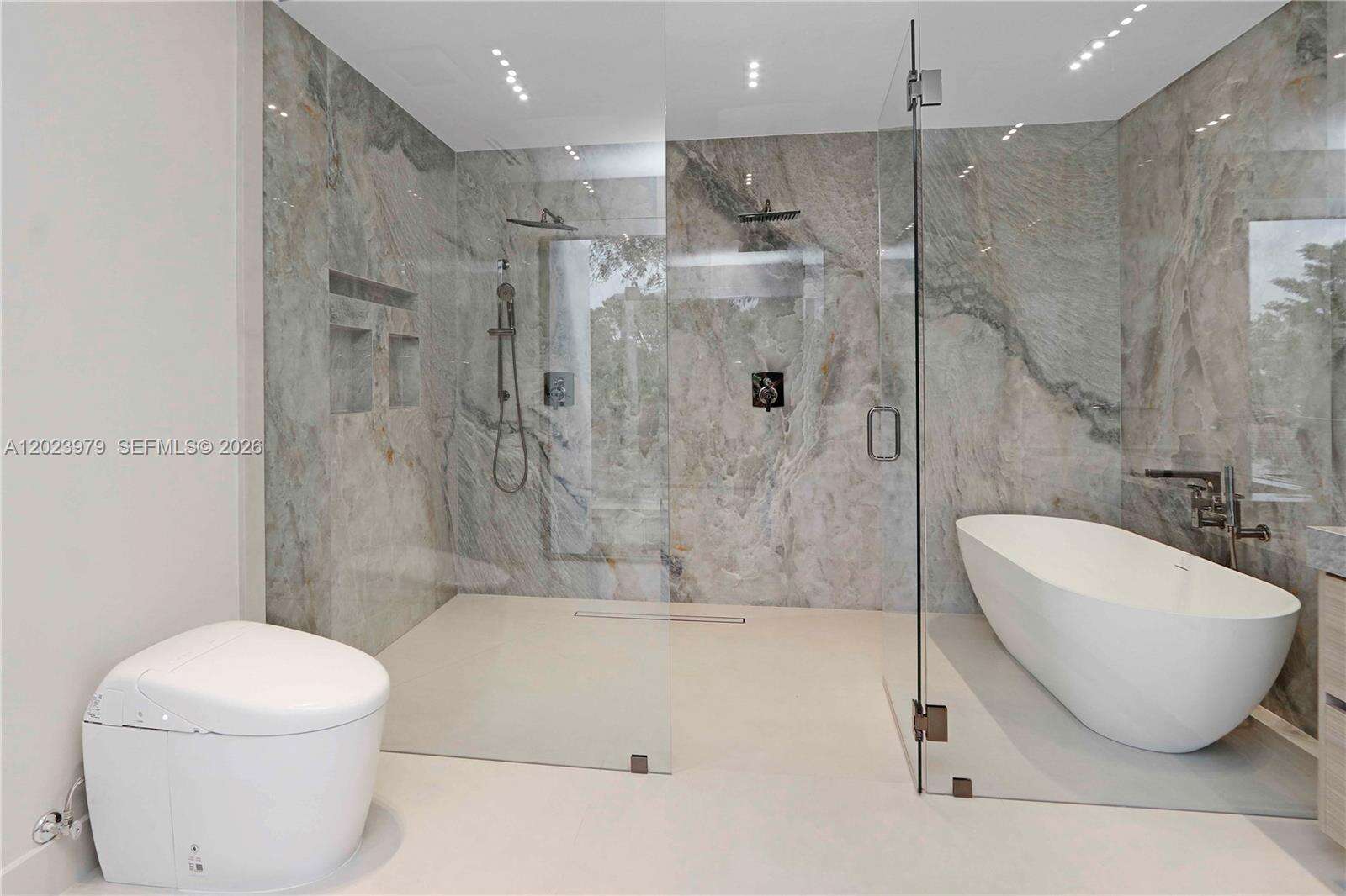 Miami | 330 19th Rd N/A | Picture 23
