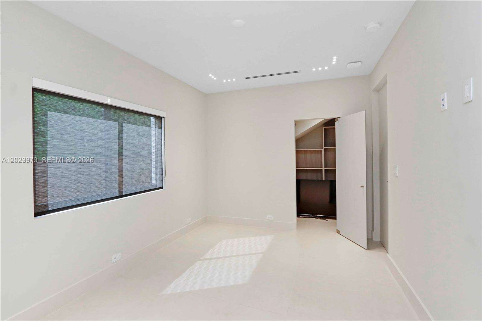 Miami | 330 19th Rd N/A | Picture 30