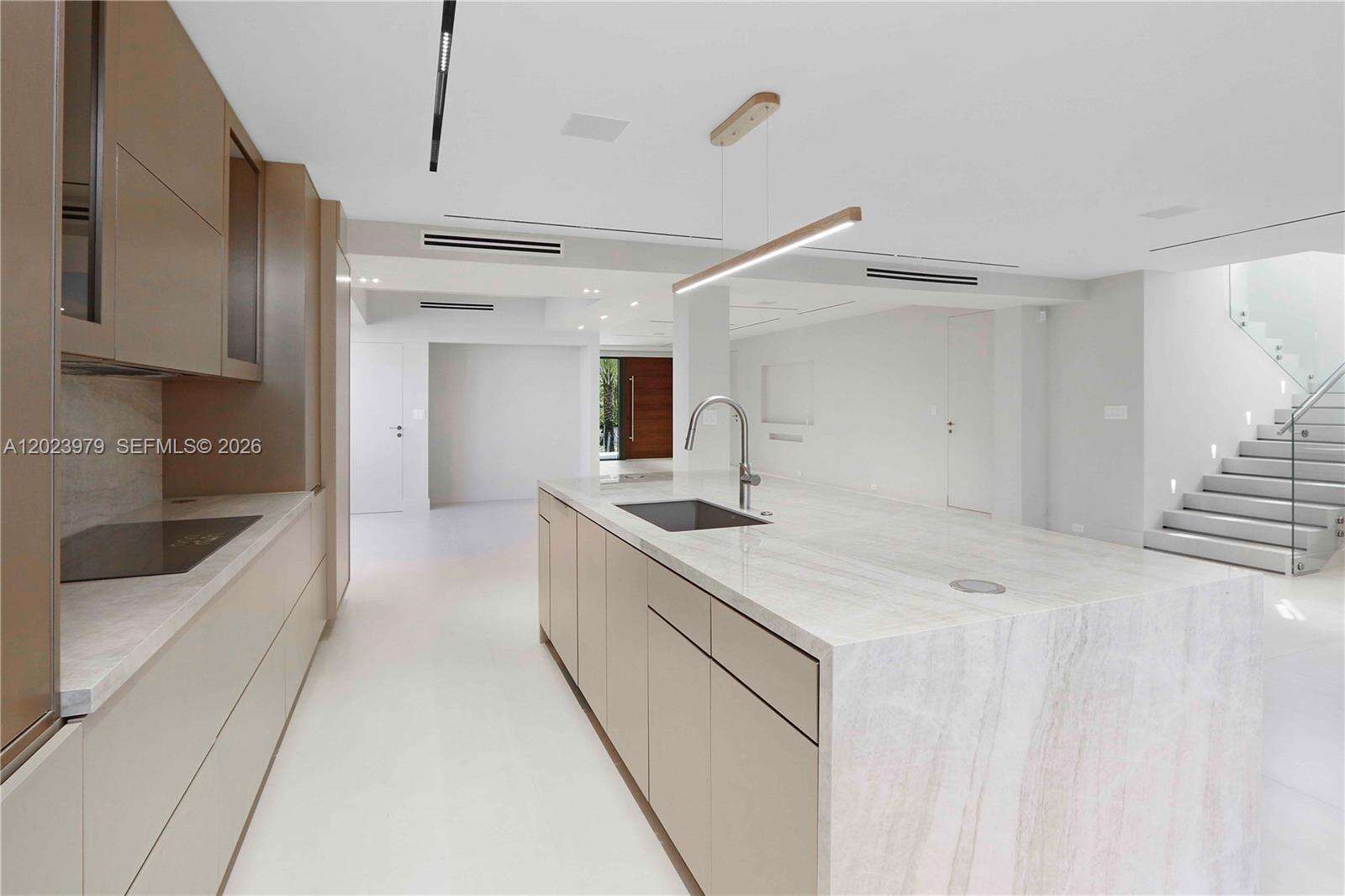 Miami | 330 19th Rd N/A | Picture 10