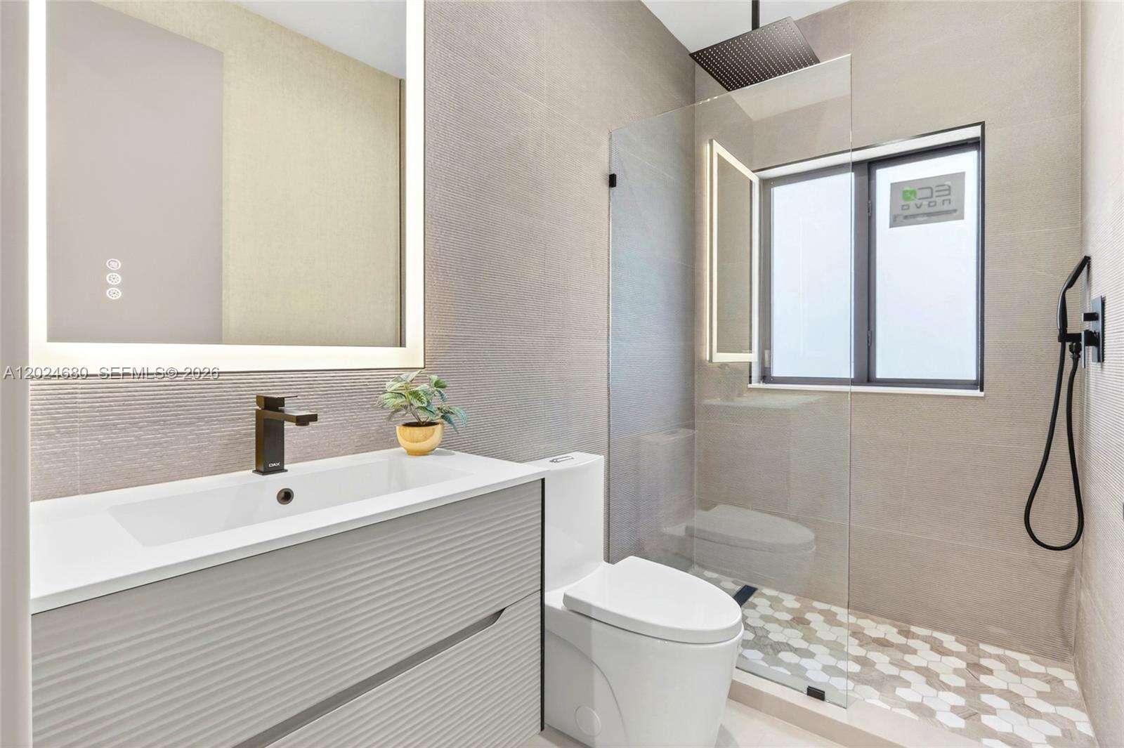 Miami | 6853 Waterway Dr N/A | Picture 26