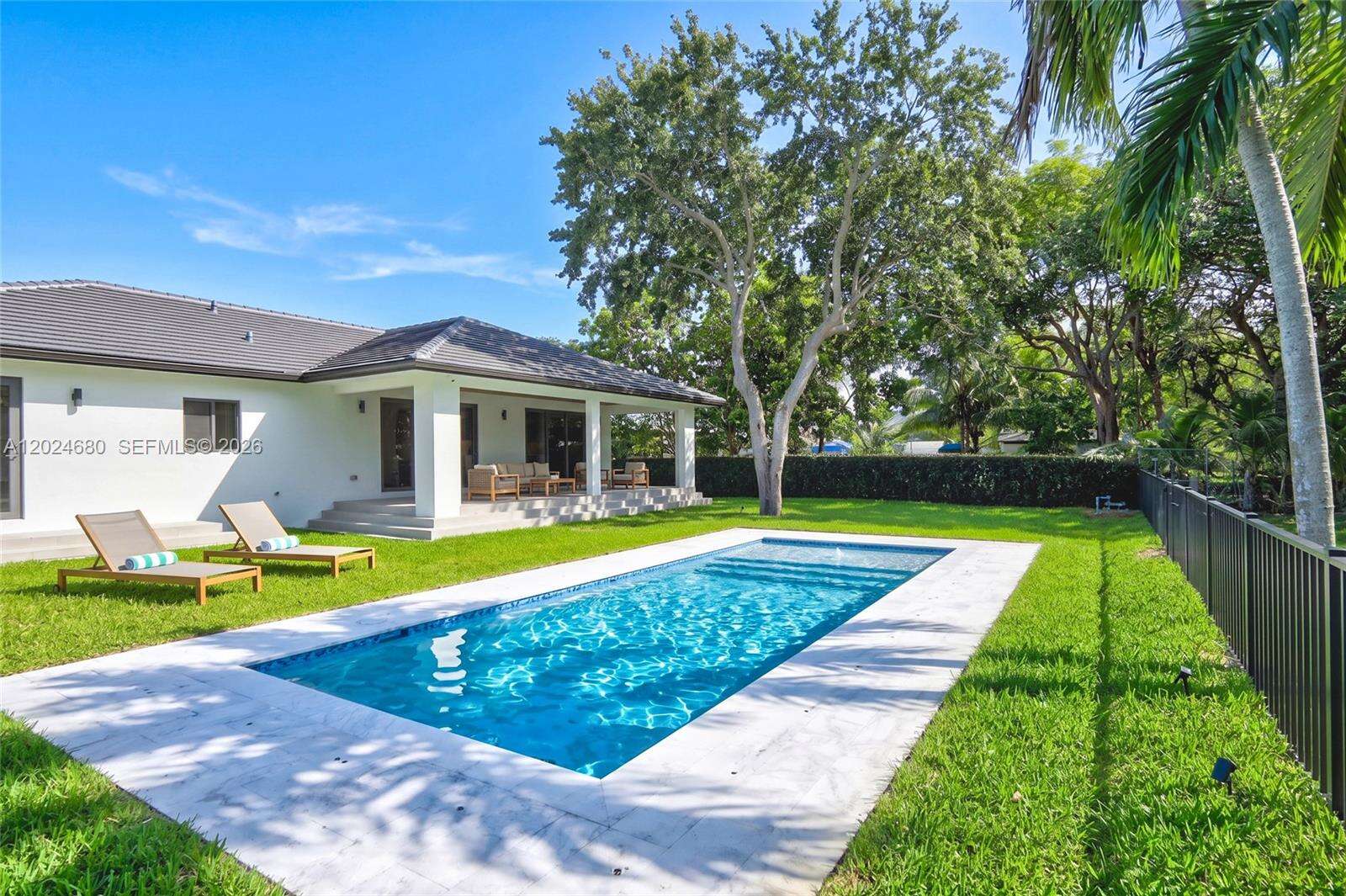 Miami | 6853 Waterway Dr N/A | Picture 4