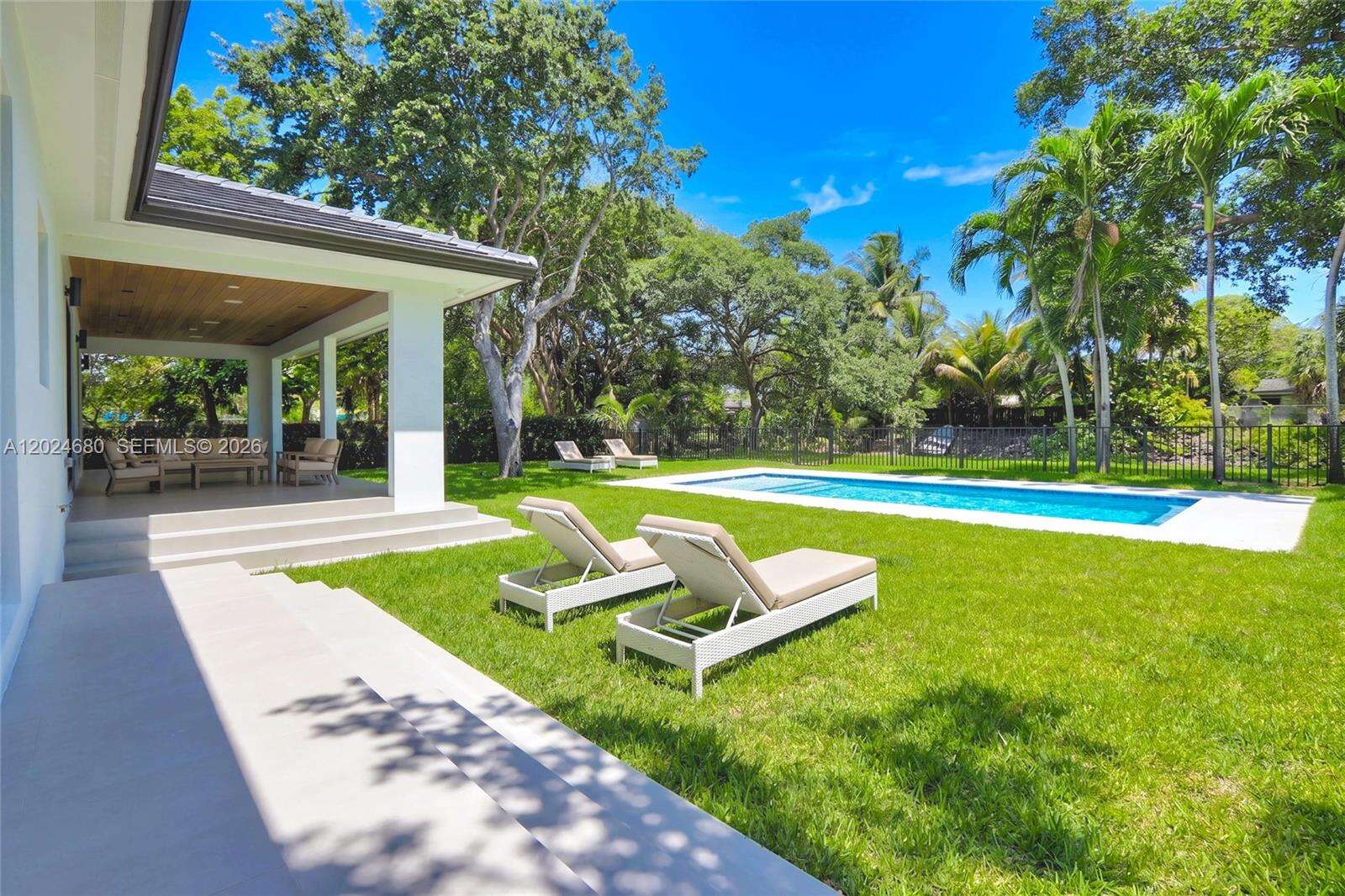 Miami | 6853 Waterway Dr N/A | Picture 5