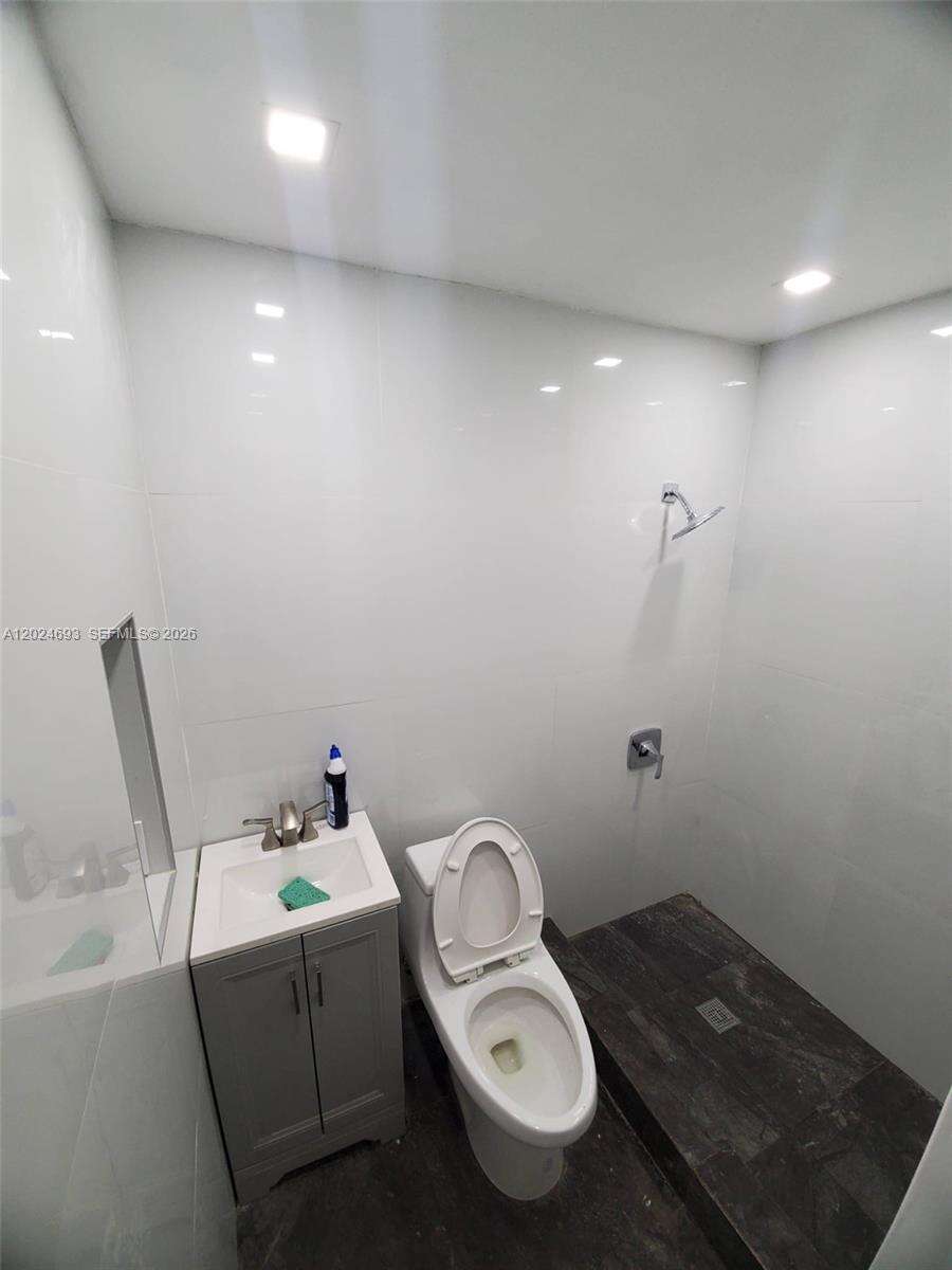 North Miami Beach | 1081 166th St N/A | Picture 5