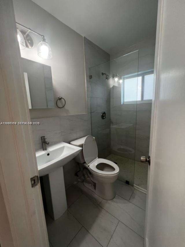 Miami | 2355 36th Ave N/A | Picture 12